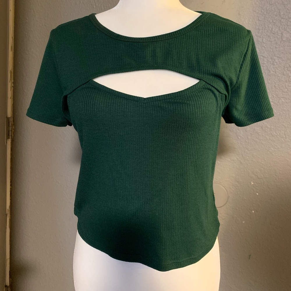 No Boundaries green top